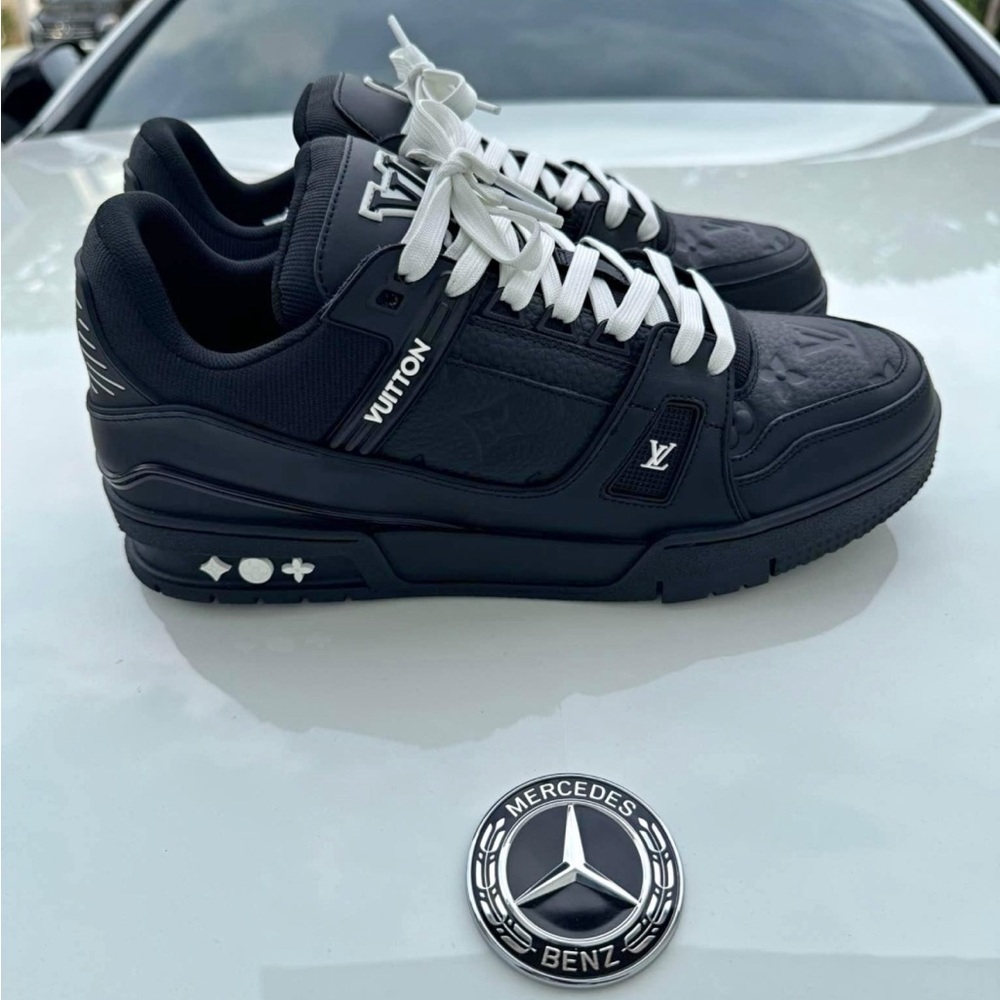 LV Trainers - Picture 2 of 4